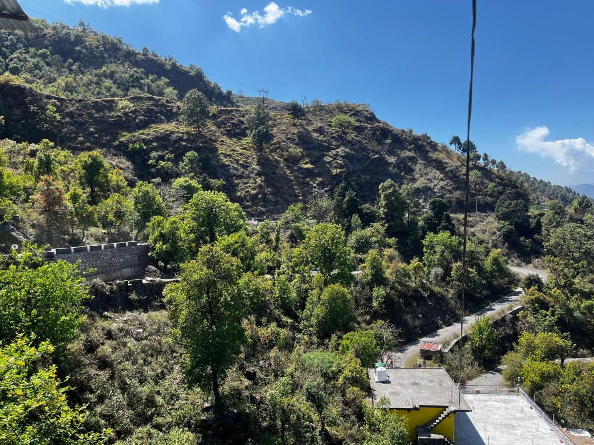 Corn Village Abode Lakhwar Экстерьер фото